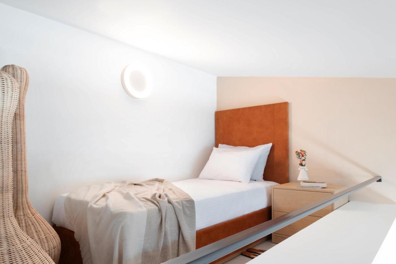 Chronos Hotel Porto Koufo Exterior photo